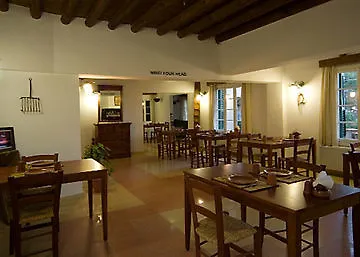 Отель Semiramis 3*